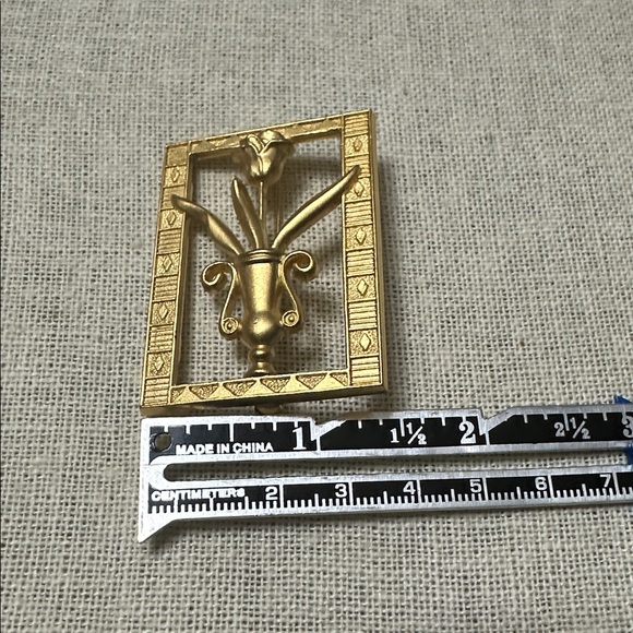 🧡 14K Gold Plated Brooch 🧡